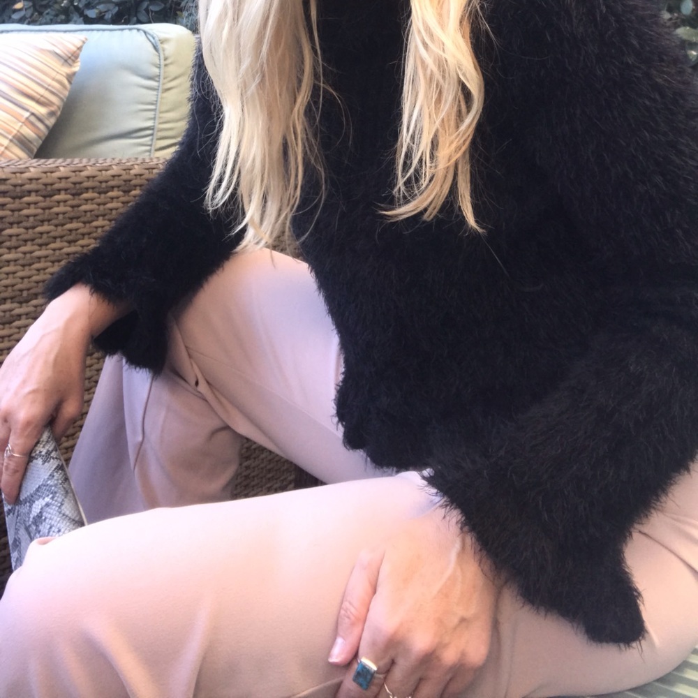 👛Blush Boot Leg Pant🌟 - Picture 2 of 4
